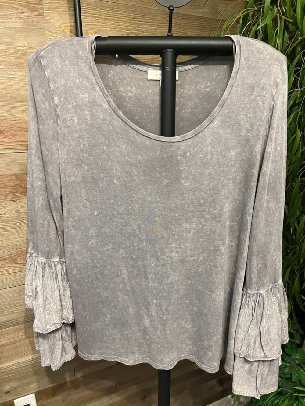 Umgee gray stone washes/distressed long sleeve with double ruffle tshirt XL